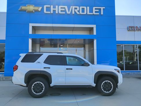 Used 2025 Toyota 4Runner TRD Off-Road AWD/4WD image 5