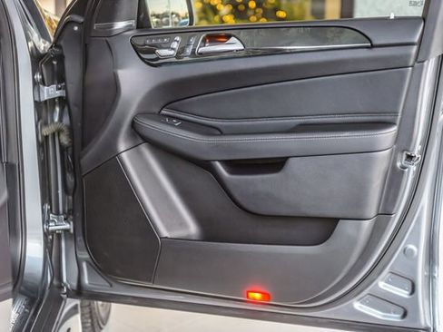 Used 2018 Mercedes-Benz GLS 450 4MATIC w/ Premium Package image 52