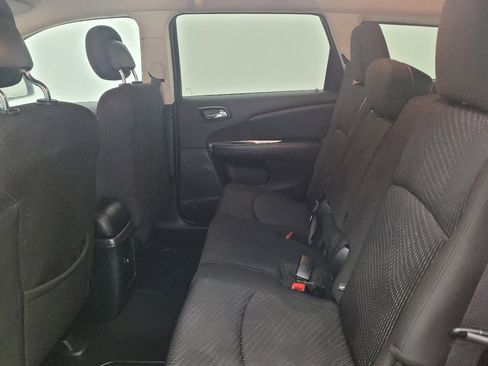 Used 2017 Dodge Journey SE image 18
