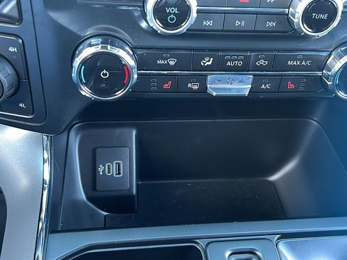 New 2025 Ford F150 XLT w/ Equipment Group 302A MID image 20