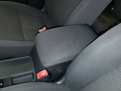 Used 2012 Volkswagen Tiguan S FWD image 27