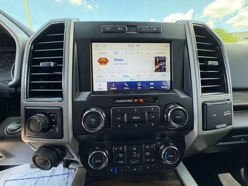 Used 2019 Ford F150 Lariat w/ Equipment Group 501A Mid AWD/4WD image 19