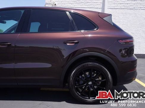 Used 2020 Porsche Cayenne AWD/4WD image 40