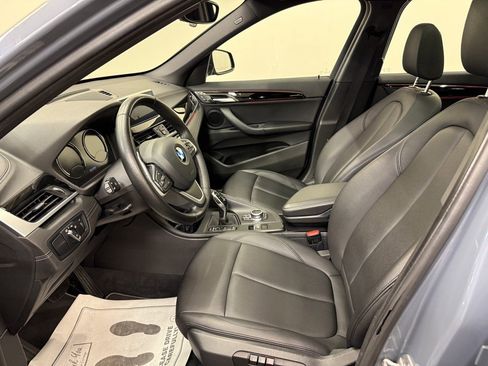 Used 2021 BMW X1 xDrive28i w/ Convenience Package AWD/4WD image 5