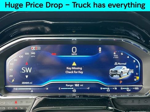 Used 2024 Chevrolet Silverado 1500 LT Trail Boss w/ Convenience Package II AWD/4WD image 15
