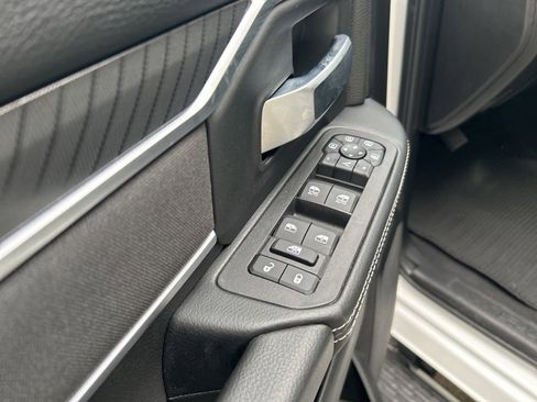 Used 2025 RAM 2500 Big Horn image 37