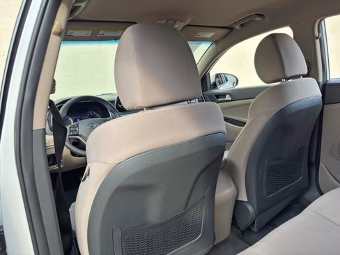 Used 2020 Hyundai Tucson SE FWD image 28