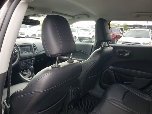 Used 2018 Jeep Compass Latitude w/ Popular Equipment Group AWD/4WD image 11