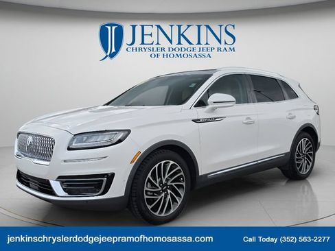 Used 2019 Lincoln Nautilus Reserve FWD image 10