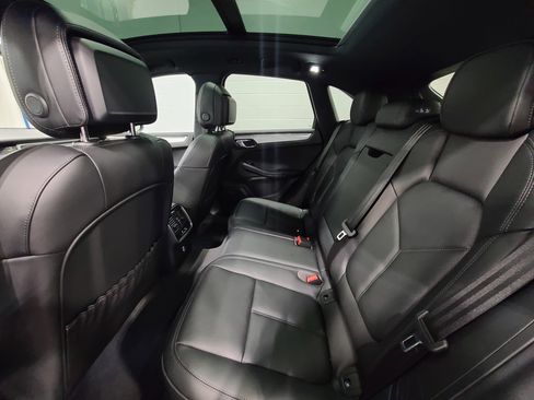New 2026 Porsche Macan AWD/4WD image 27