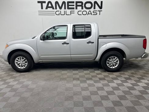 Used 2016 Nissan Frontier SV w/ SV Value Truck Package RWD image 2