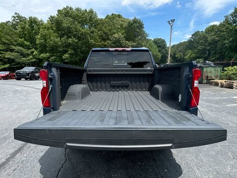 Used 2022 Chevrolet Silverado 1500 High Country w/ Technology Package AWD/4WD image 34