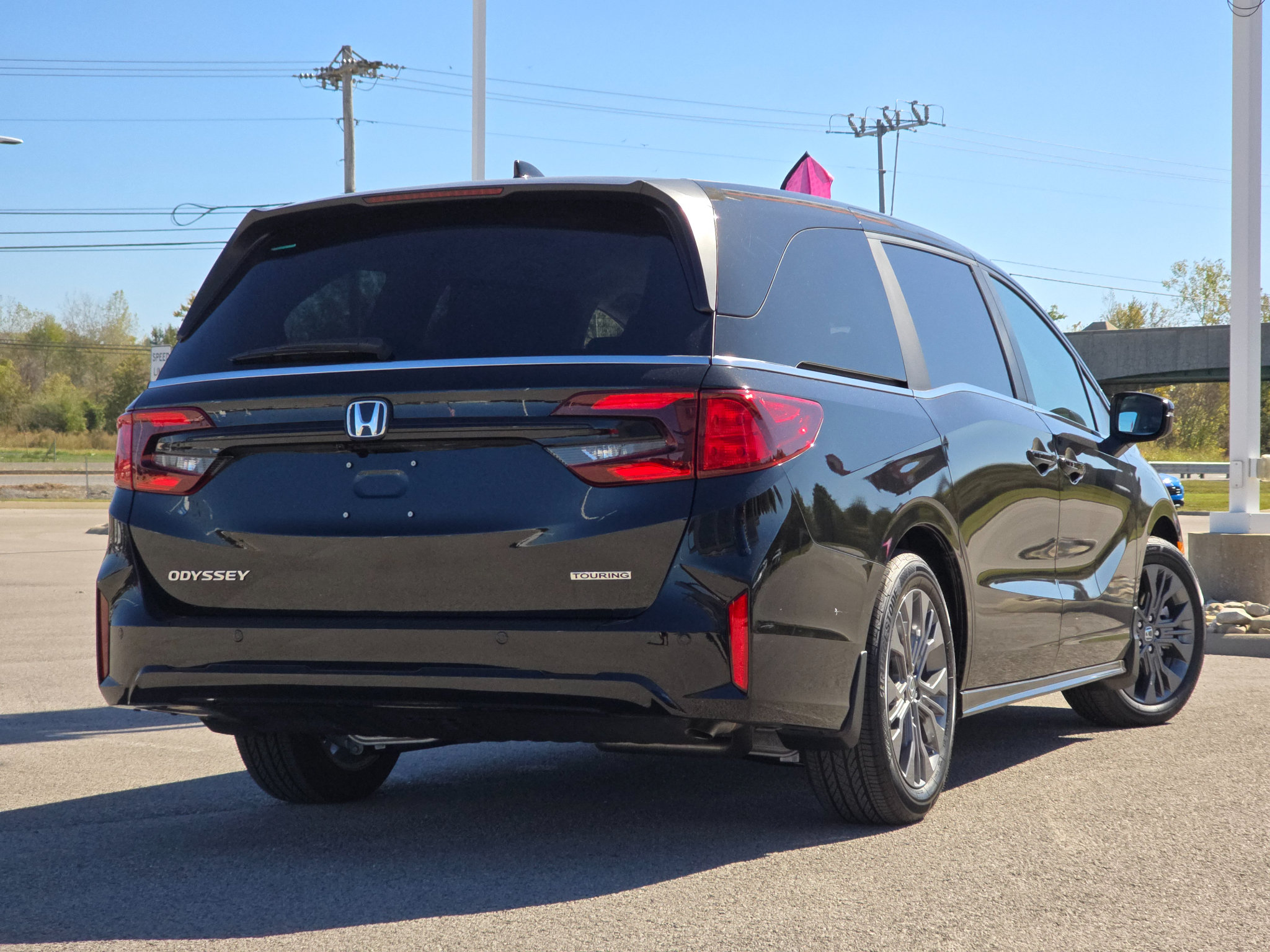 New 2027 Honda Odyssey Touring image 2