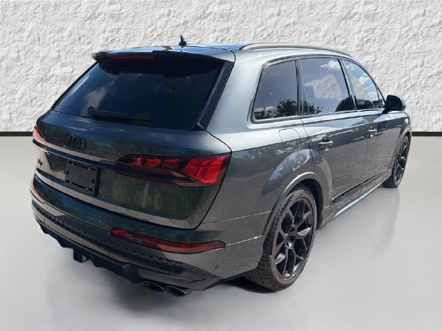 Used 2025 Audi SQ7 Prestige AWD/4WD image 3