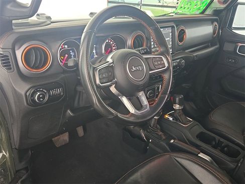 Used 2021 Jeep Gladiator Mojave image 16
