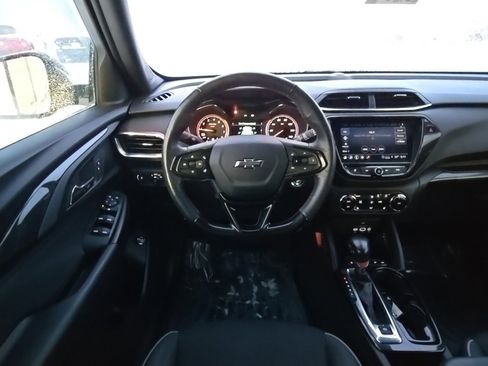 Used 2023 Chevrolet TrailBlazer RS w/ Sun and Liftgate Package image 24