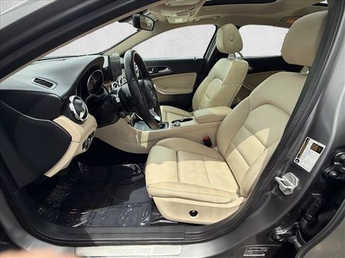 Used 2018 Mercedes-Benz GLA 250 image 12