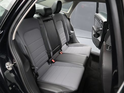 Used 2026 Volkswagen Jetta SE FWD image 25