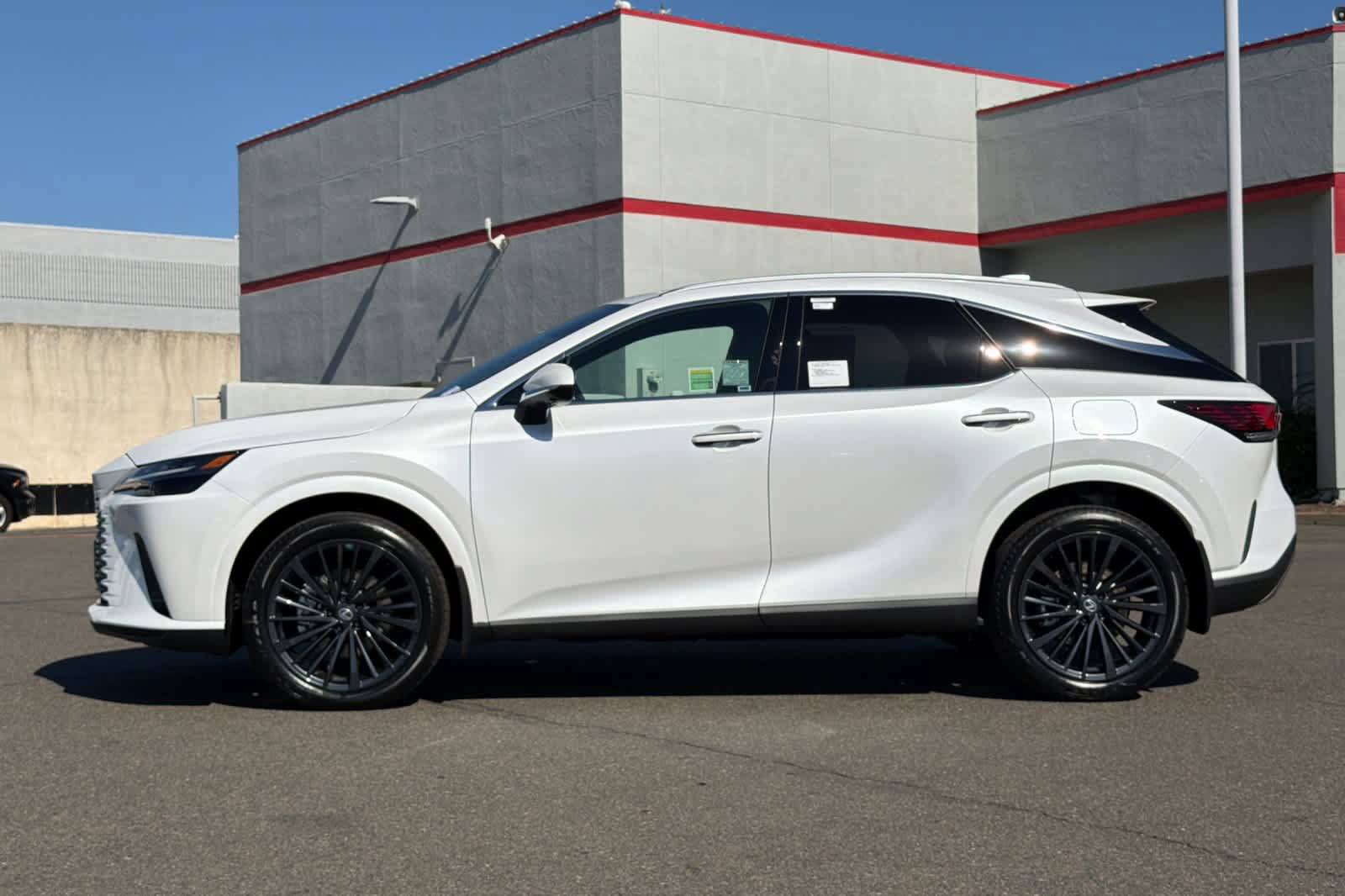 New 2026 Lexus RX 350h AWD/4WD image 9