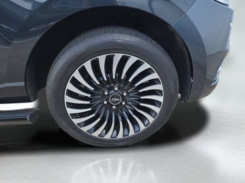 Used 2021 Lincoln Navigator L Black Label w/ Cargo Convenience Package AWD/4WD image 50