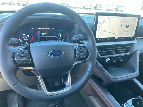 New 2026 Ford Explorer Platinum w/ LUX Leather Package image 18