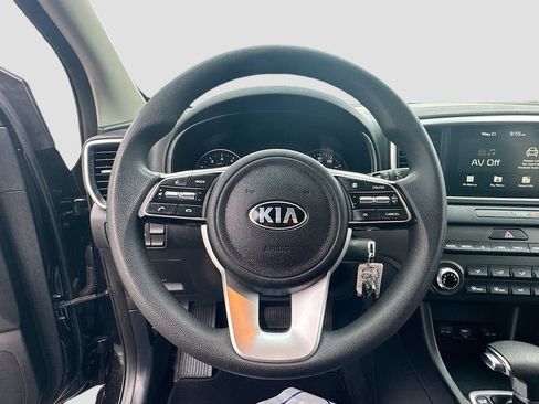 Used 2020 Kia Sportage LX AWD/4WD image 11