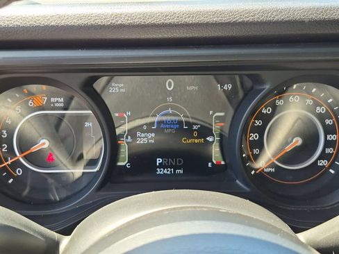 Used 2025 Jeep Wrangler Unlimited Sport AWD/4WD image 16