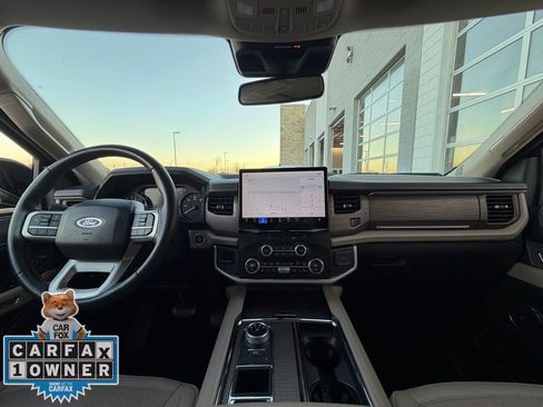 Used 2024 Ford Expedition Max Limited image 23