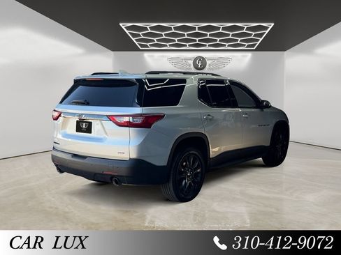 Used 2019 Chevrolet Traverse RS w/ LPO, 'HIT The Road' Package FWD image 5