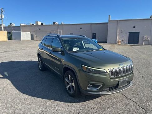 Used 2020 Jeep Cherokee Limited image 7