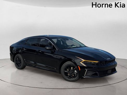 New 2026 Kia K5 LXS FWD image 3