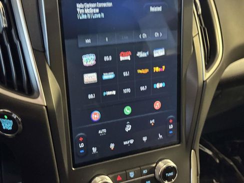 Used 2024 Ford Edge SEL w/ Convenience Package image 21