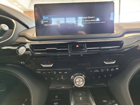 New 2026 Acura MDX SH-AWD w/ Advance Package image 17