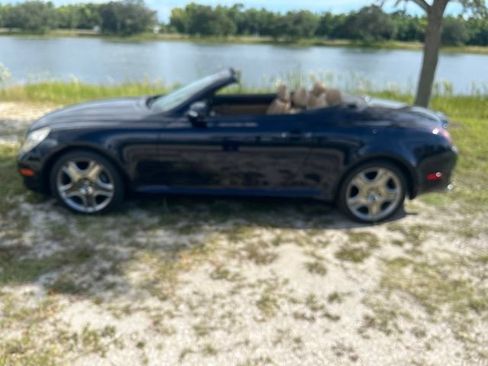 Used 2007 Lexus SC 430 Convertible w/ Preferred Accessory Pkg RWD image 3
