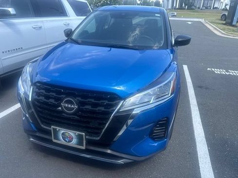 Used 2024 Nissan Kicks S FWD image 4