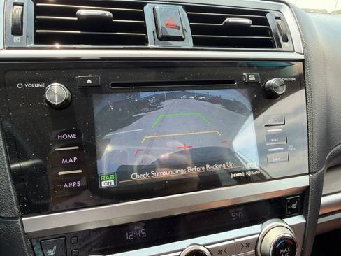 Used 2017 Subaru Outback 3.6R Touring w/ Popular Package #5A AWD/4WD image 12