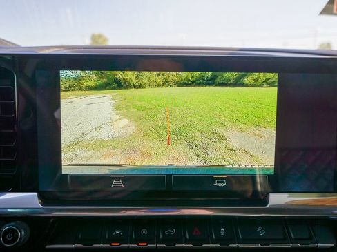 Used 2022 Chevrolet Silverado 1500 RST image 24