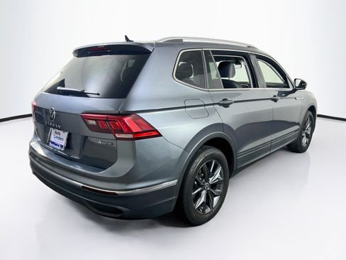 Used 2023 Volkswagen Tiguan SE AWD/4WD image 5