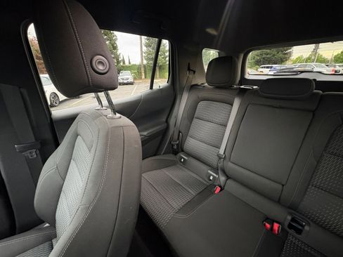 Used 2025 Chevrolet Equinox LT image 40