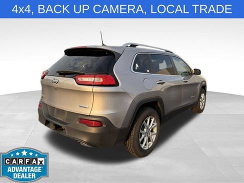 Used 2018 Jeep Cherokee Latitude w/ Cold Weather Group AWD/4WD image 4