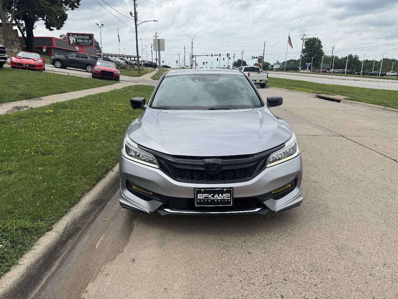 Used 2016 Honda Accord Touring image 8