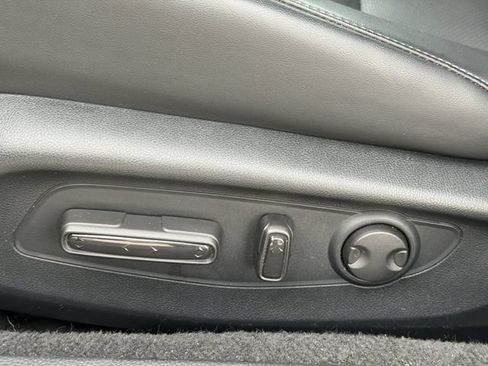 Used 2023 Honda Accord Touring image 14