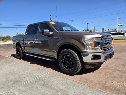 Used 2018 Ford F150 XLT w/ Equipment Group 302A Luxury AWD/4WD image 4