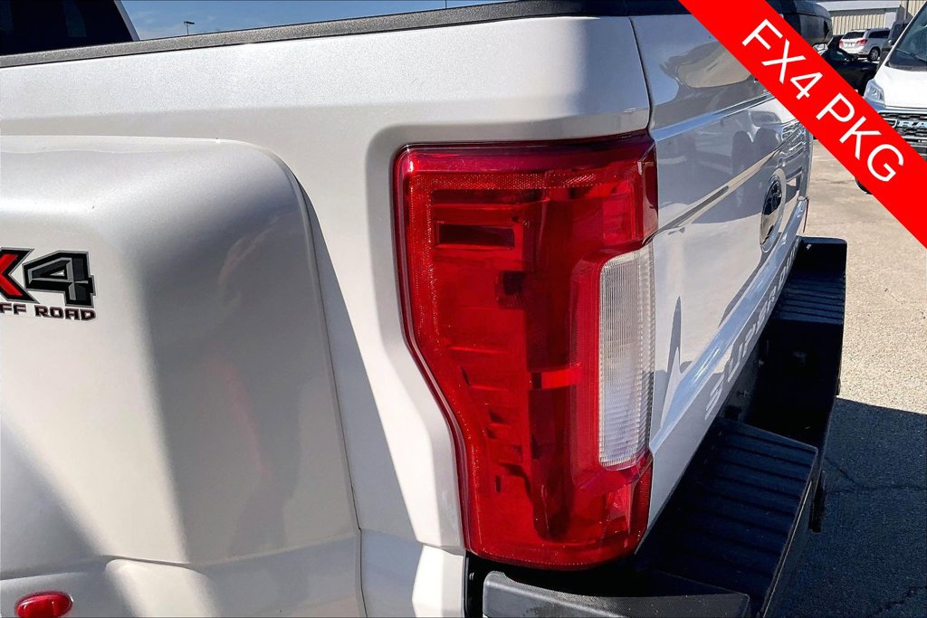 Used 2017 Ford F350 Lariat w/ Tow Technology Bundle AWD/4WD image 28