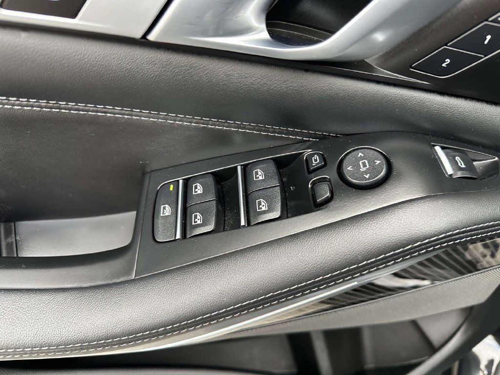 Used 2023 BMW X5 M w/ Executive Package AWD/4WD image 22