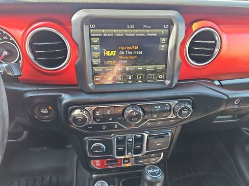 Used 2019 Jeep Wrangler Unlimited Rubicon AWD/4WD image 19