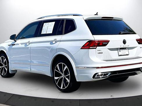 Used 2022 Volkswagen Tiguan SEL R-Line AWD/4WD image 7
