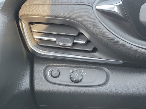 Used 2024 Buick Envista Preferred w/ Advanced Safety Package image 14