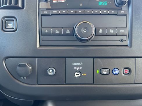 New 2025 Chevrolet Express 3500 w/ Driver Convenience Package image 20