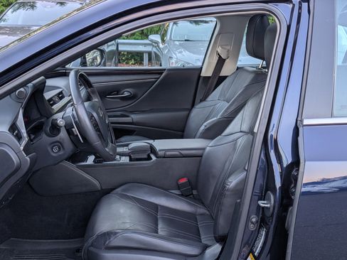 Certified 2019 Lexus ES 350 w/ Accessory Package image 16